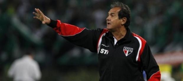 Muricy não resiste e deixa o São Paulo Muricy não resiste e deixa o São Paulo