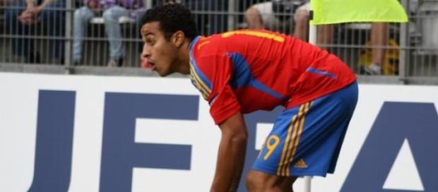 Thiago Alcântara é irmão de Rafinha Thiago Alcântara é irmão de Rafinha
