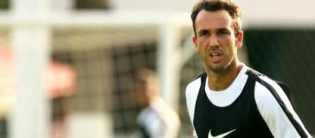 Thiago Ribeiro chega ao Atlético por empréstimo Thiago Ribeiro chega ao Atlético por empréstimo
