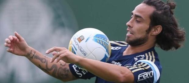 Valdivia, enfim, faz seu primeiro jogo no ano Valdivia, enfim, faz seu primeiro jogo no ano