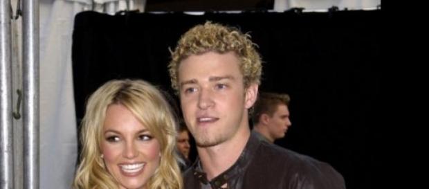 Britney Spears sorprende a Justin Timberlake. Britney Spears sorprende a Justin Timberlake.