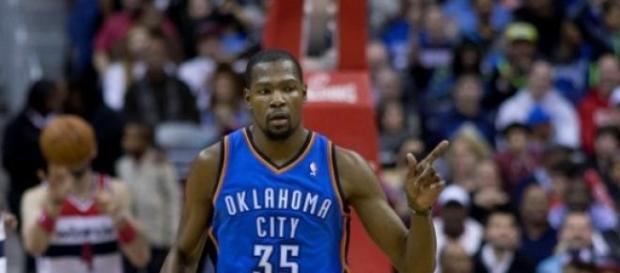 Durant criticou o actual modelo de prémios na NBA. Durant criticou o actual modelo de prémios na NBA.