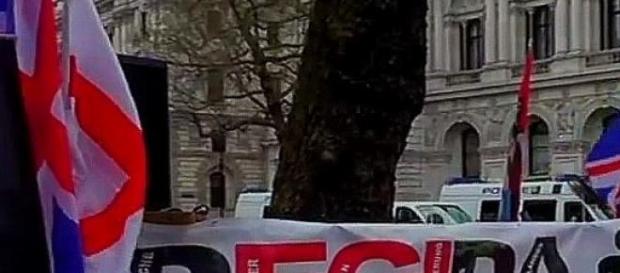 PEGIDA United Kingdom w wielką sobotę 4 IV 2015 PEGIDA United Kingdom w wielką sobotę 4 IV 2015
