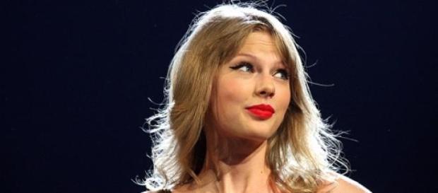 Taylor Swift é a artista mais nomeada Taylor Swift é a artista mais nomeada