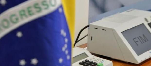 Cursos funcionam através da autoaprendizagem Cursos funcionam através da autoaprendizagem