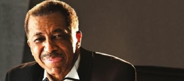 Cantor norte-americano Ben E. King Cantor norte-americano Ben E. King