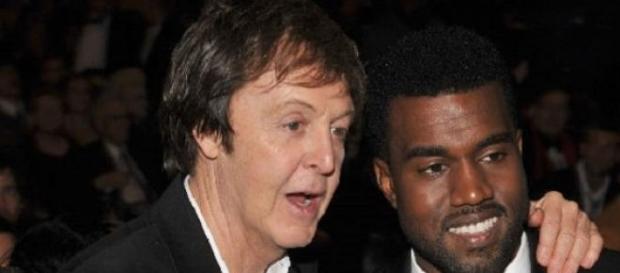 Paul junto Kenye West promocionando "Only One", Paul junto Kenye West promocionando "Only One",