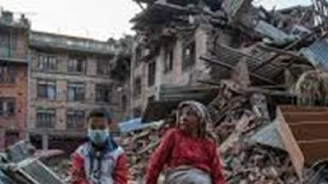 Due sopravvissuti al terremoto