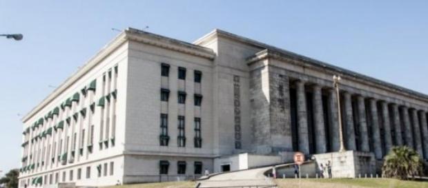 ¿Por qué elegir la Universidad de Buenos Aires? ¿Por qué elegir la Universidad de Buenos Aires?
