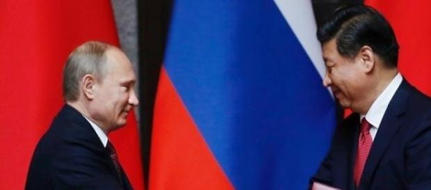 Vladimir Putin e Xi Jinping Vladimir Putin e Xi Jinping