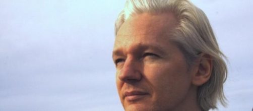 Julien Assange rischia l'estradizione