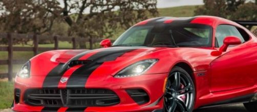 La nuova Dodge Viper ACR V10