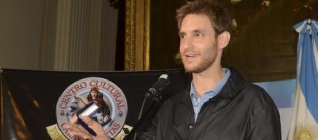 El argentino escribirá un guión para Hollywood El argentino escribirá un guión para Hollywood