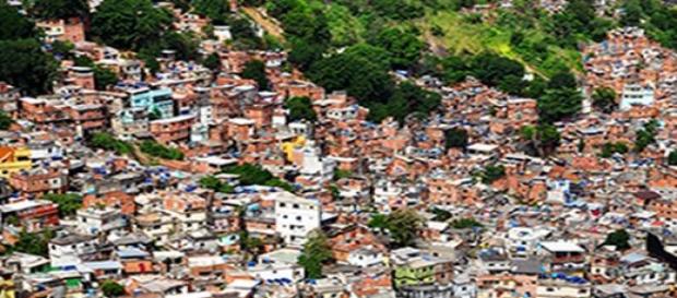 Privilegiados pela natureza, destruídos pelo homem Privilegiados pela natureza, destruídos pelo homem