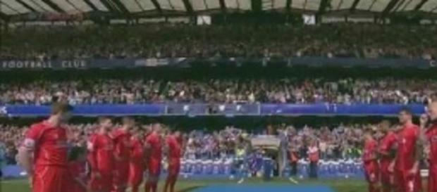 Así recibió Liverpool a Chelsea, ayer en Londres Así recibió Liverpool a Chelsea, ayer en Londres