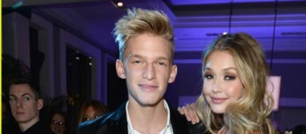 Cody Simpson y Gigi Hadid Cody Simpson y Gigi Hadid