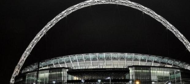 Swindon & Preston will meet in the Wembley final Swindon & Preston will meet in the Wembley final