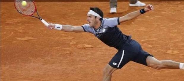 Mayer no pudo con el potente servicio de Isner Mayer no pudo con el potente servicio de Isner