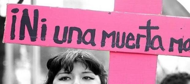 Ni una muerta más. Basta de violencia Ni una muerta más. Basta de violencia