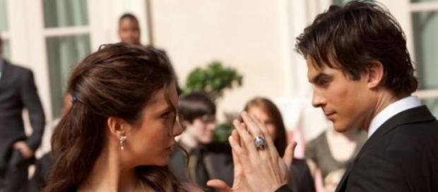 Nina Dobrev e Ian Somerhalder em TVD Nina Dobrev e Ian Somerhalder em TVD