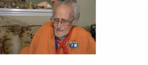 Blackmon, de 81 años, llamó al 911 por comida