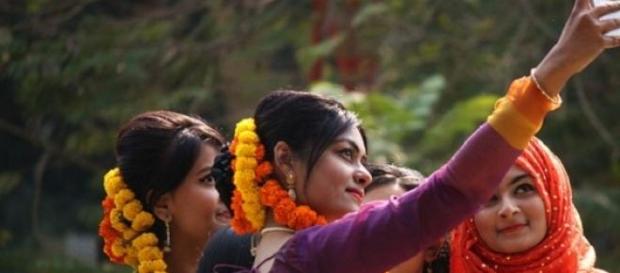 Bangladesh is a growing telecom market Bangladesh is a growing telecom market