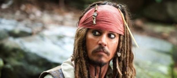 Depp está a gravar mais um Pirata das Caraíbas Depp está a gravar mais um Pirata das Caraíbas