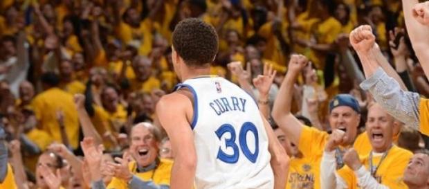 El MVP anotó 6 de 13 triples para 18 puntos El MVP anotó 6 de 13 triples para 18 puntos