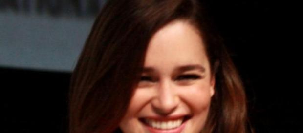Emilia Clarke hätte nichts gegen einen Dreier. Emilia Clarke hätte nichts gegen einen Dreier.