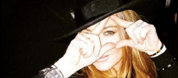 Linsay Lohan vom Party Girl zum gläubigen Muslim? Linsay Lohan vom Party Girl zum gläubigen Muslim?