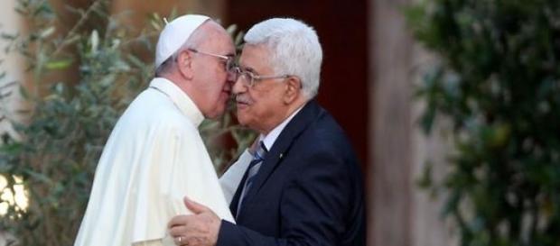 Papa Francesco e Mahmud Abbas (Abu Mazen) Papa Francesco e Mahmud Abbas (Abu Mazen)