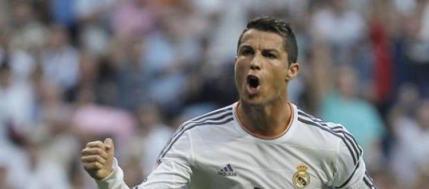 Ronaldo pediu apoio, mas não ajudou crianças Ronaldo pediu apoio, mas não ajudou crianças