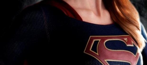 Supergirl atterrit en automne 2015 sur CBS. Supergirl atterrit en automne 2015 sur CBS.