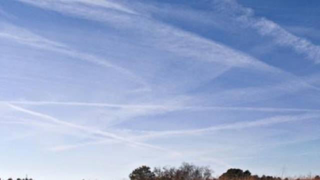 Gianni Lannes in conferenza sul tema delle scie 
