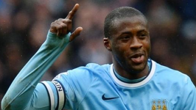 Yay&aacute; Tour&eacute;, centrocampista del Manchester City