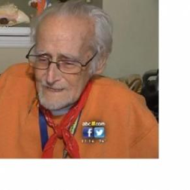 Blackmon, de 81 años, llamó al 911 por comida