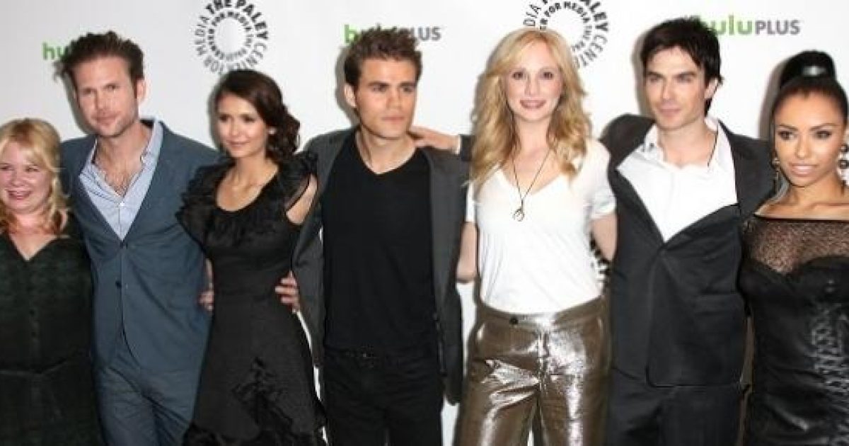 The Vampire Diaries, Elena Gilbert in coma Nina Dobrev potrebbe