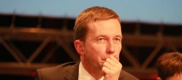 Auf dem absteigenden Ast: Bernd Lucke. Auf dem absteigenden Ast: Bernd Lucke.