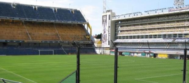 Cancha de Boca donde anoche reinó la violencia Cancha de Boca donde anoche reinó la violencia