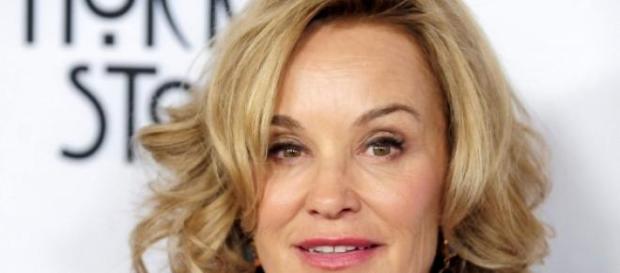 E se Jessica Lange voltar para um episódio? E se Jessica Lange voltar para um episódio?