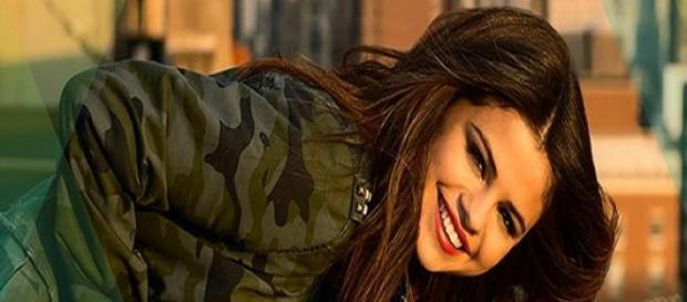 Selena Gomez: Ist ihr das Lachen nun vergangen? Selena Gomez: Ist ihr das Lachen nun vergangen?
