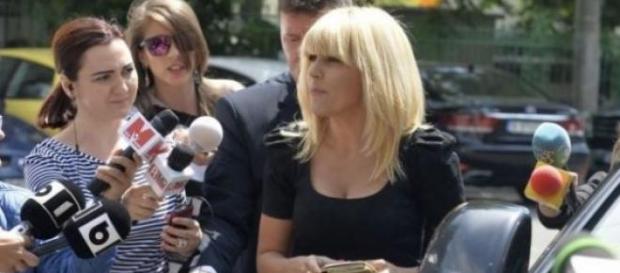 Elena Udrea, noua JK Rowling a plaiului mioritic Elena Udrea, noua JK Rowling a plaiului mioritic