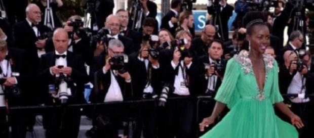 Lupita Nyongó, impecable de Gucci Lupita Nyongó, impecable de Gucci