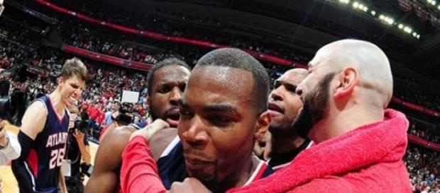 Millsap y Antic festejan el acceso a la final Millsap y Antic festejan el acceso a la final