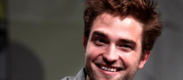 Hält FKA Twigs zu Robert Pattinson? Hält FKA Twigs zu Robert Pattinson?