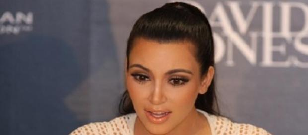 Kim Kardashian bricht in Tränen zusammen! Kim Kardashian bricht in Tränen zusammen!