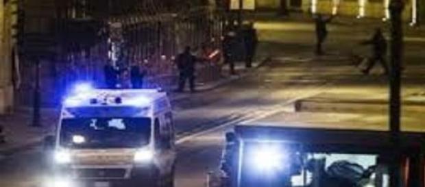 L'arrivo dei soccorsi sul luogo dell'incidente. L'arrivo dei soccorsi sul luogo dell'incidente.