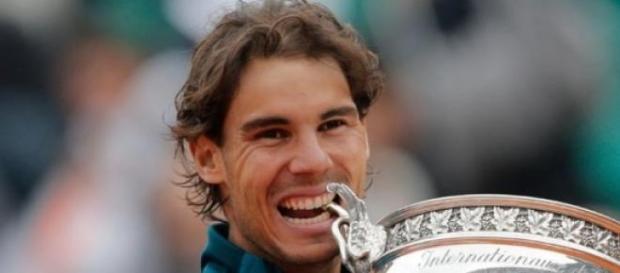 Rafael Nadal remportant Roland Garros. Rafael Nadal remportant Roland Garros.