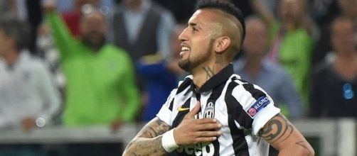 Arturo Vidal suona la carica: 'Triplete!'