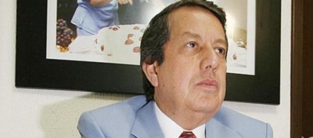 Rádio Estadão é comprada por R.R. Soares Rádio Estadão é comprada por R.R. Soares
